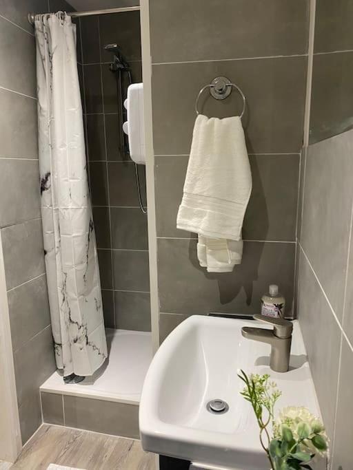 Cosy Studio Apartment Уотърлувил Екстериор снимка