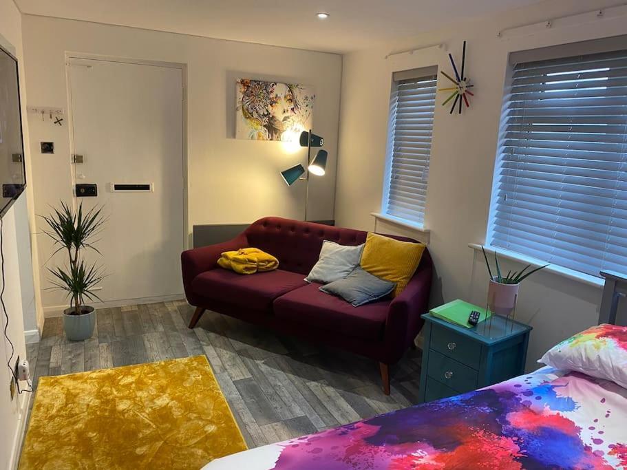 Cosy Studio Apartment Уотърлувил Екстериор снимка